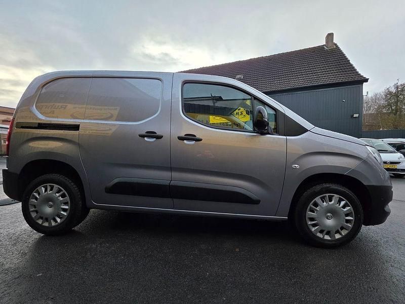Gebraucht Opel Combo 140 PS (102 kW) 2023 Grau Van / Kleinbus