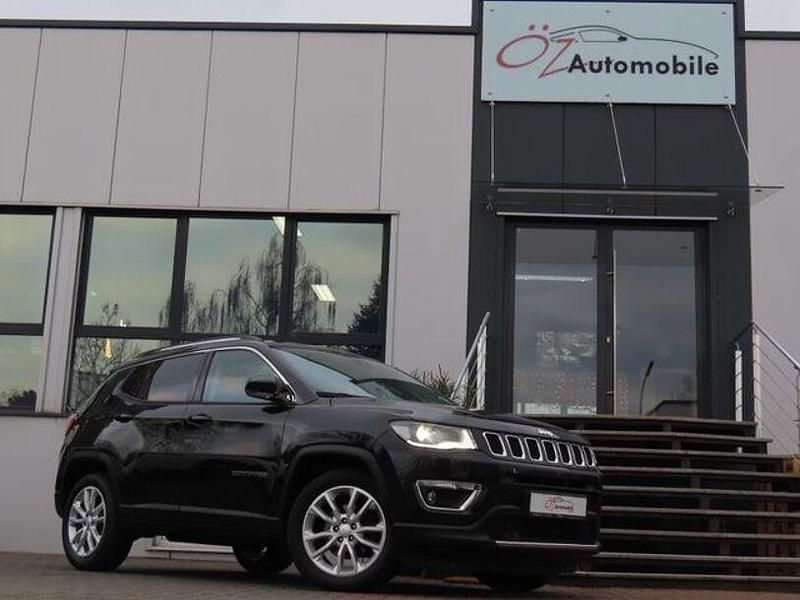 Gebraucht Jeep Compass 150 PS (110 kW) 2021 Schwarz SUV