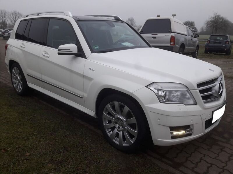 Gebraucht Mercedes GLK220 170 PS (125 kW) 2012 Calcitweiss  unilack SUV