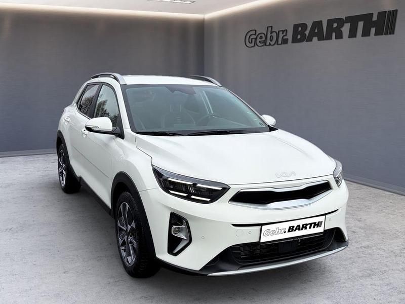 Neu Kia Stonic Spirit 101 PS (74 kW) 2026 Weiß SUV