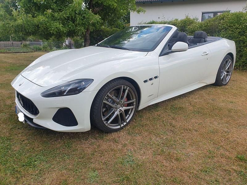Weiß Gebraucht 2020 Maserati GranCabrio Cabrio | 87.500 € - Bild 1/4