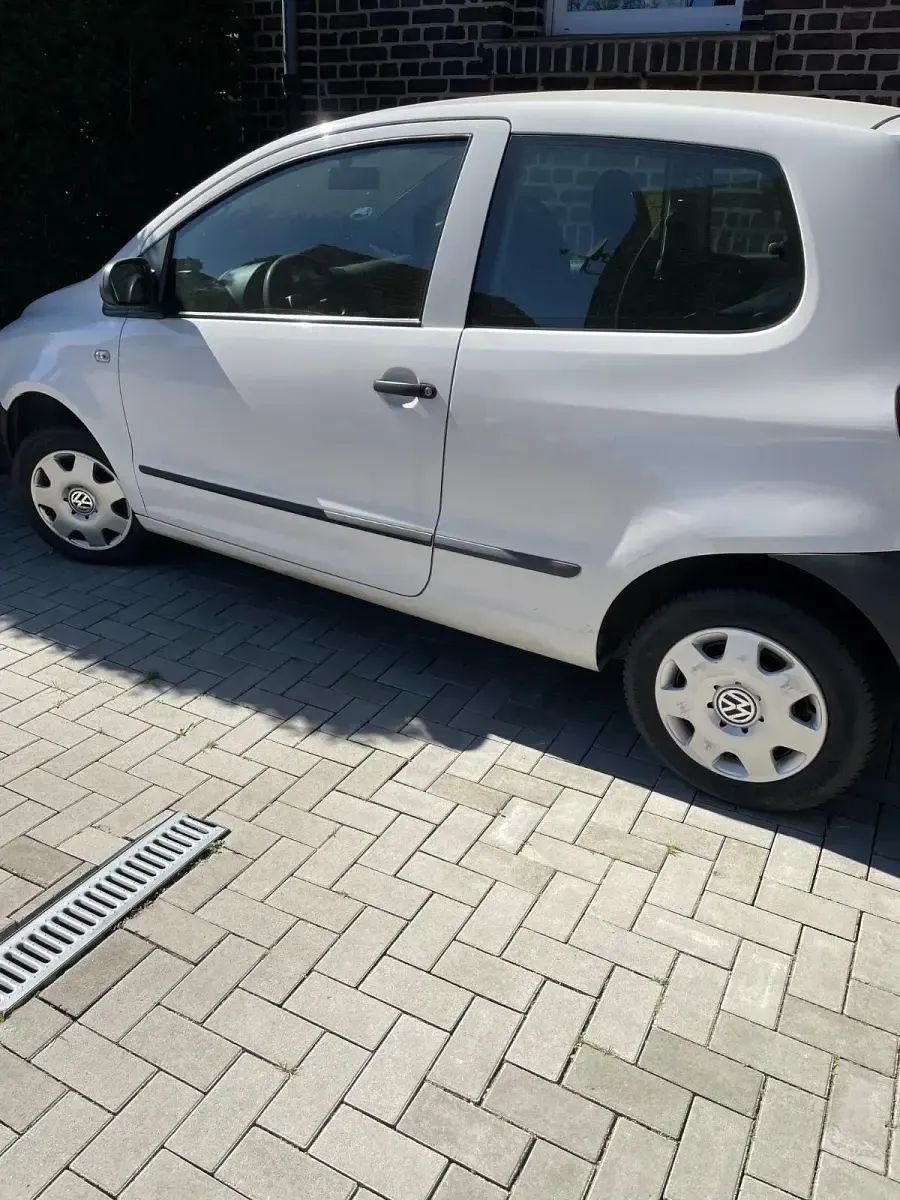 Second-hand VW Fox 55 CP (40 kW) 2006 Alb Hatchback