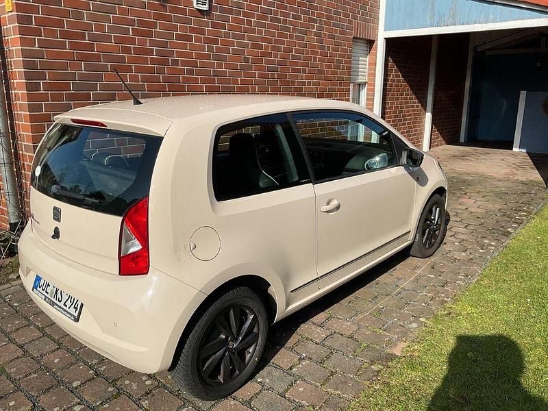 Gebraucht Seat Mii 60 PS (44 kW) 2015 Kleinwagen