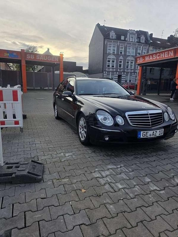 Second-hand Mercedes 220 131 CP (96 kW) 2007