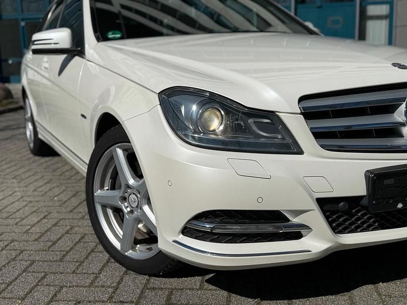 Gebraucht Mercedes C350 231 PS (169 kW) 2011 Weiß Kombi