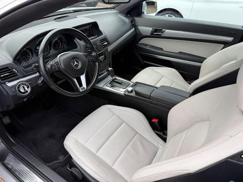 Gebraucht Mercedes E200 184 PS (135 kW) 2012 Silber Cabrio