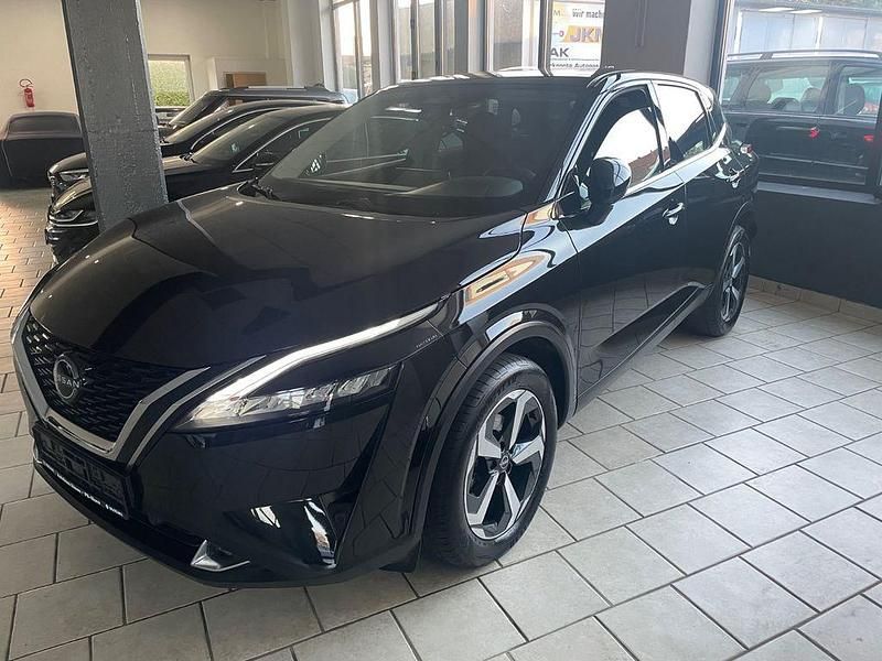 Schwarz Gebraucht 2023 Nissan Qashqai N-Connecta SUV | 24.999 € (Fairer Preis) - Bild 1/4