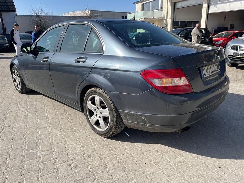 Gebraucht Mercedes C180 156 PS (114 kW) 2007 Grau Limousine