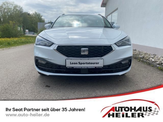Gebraucht Seat Leon Style 150 PS (110 kW) 2024 Weiß Limousine
