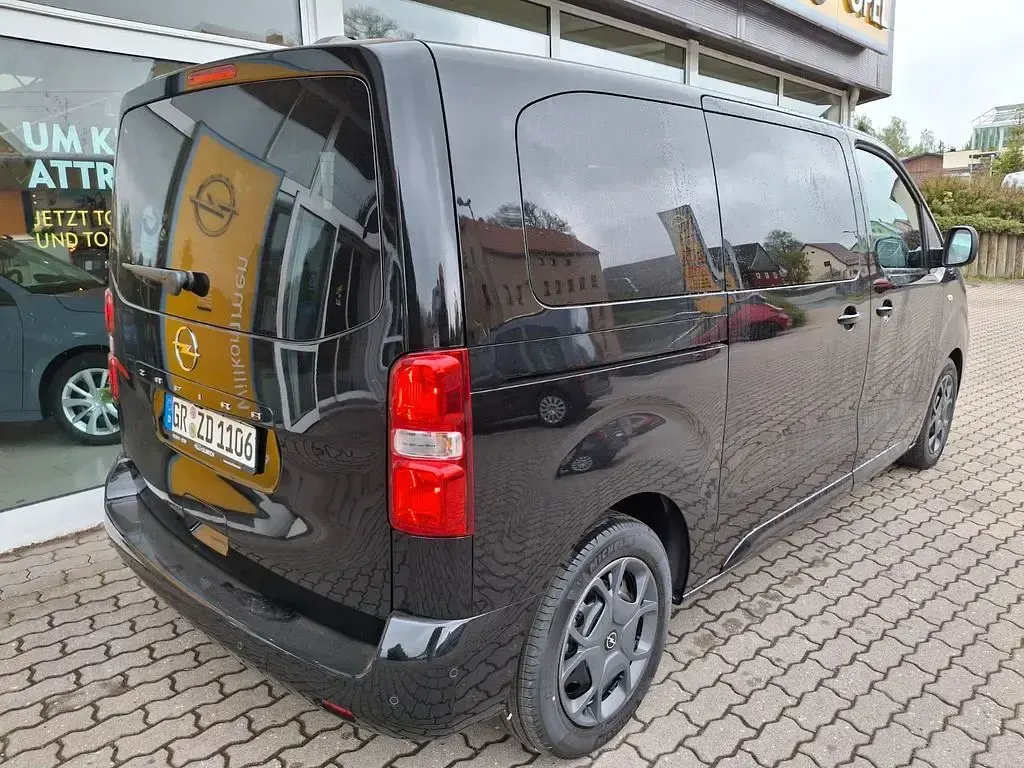 Gebraucht Opel Zafira Life Edition 179 PS (131 kW) 2026 Schwarz Van / Kleinbus