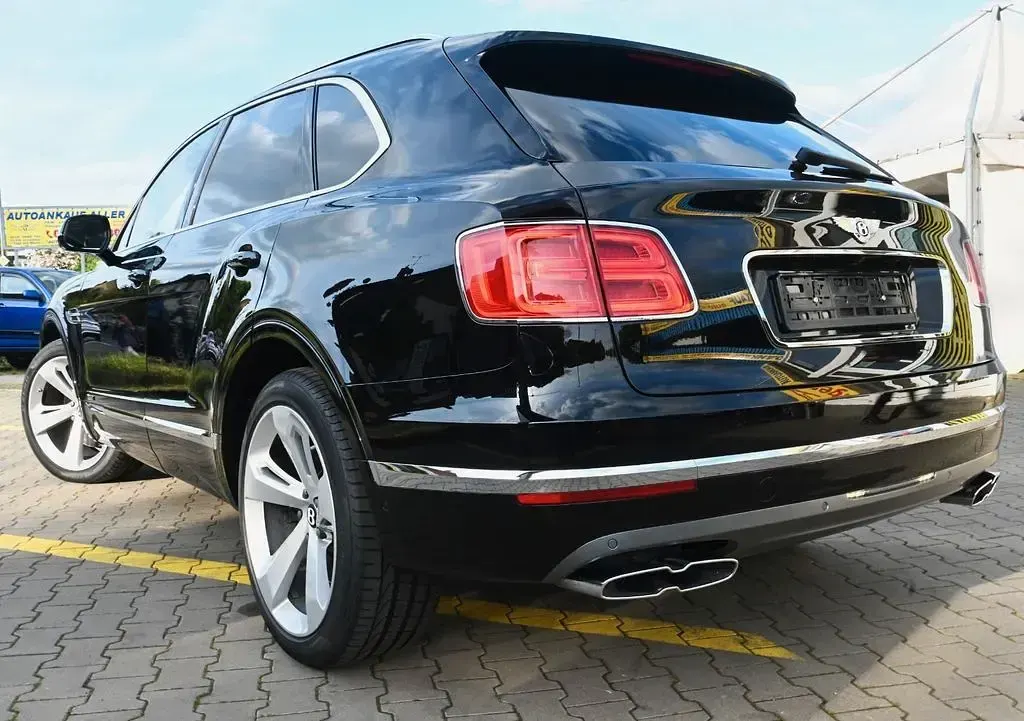 Gebraucht Bentley Bentayga Mulliner 435 PS (319 kW) 2017 Schwarz SUV