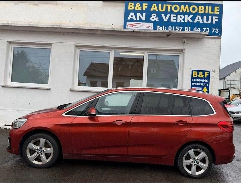 Gebraucht BMW 218 Advantage 150 PS (110 kW) 2018 Orange Kombi