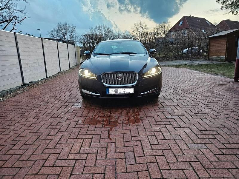 Gebraucht Jaguar XF 241 PS (177 kW) 2014 Blau Limousine
