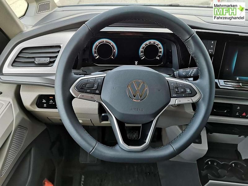 Neu VW Multivan Edition 150 PS (110 kW) 2025 Starlightblau metallic Van / Kleinbus