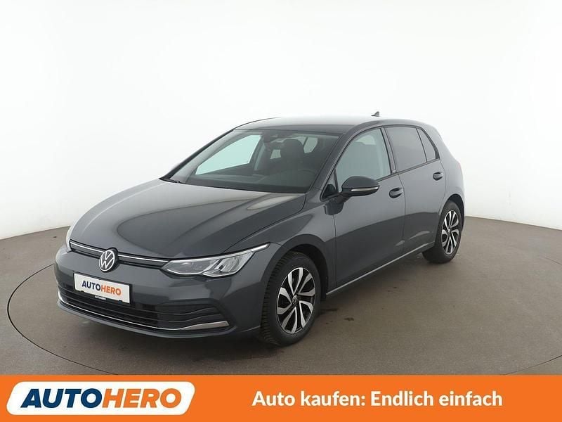 Gebraucht VW Golf VIII Active 116 PS (85 kW) 2021 Grau Limousine