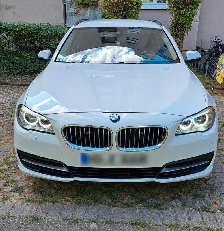 Weiß Gebraucht 2017 BMW 518 Kombi | 17.900 € (Fairer Preis) - Bild 1/4