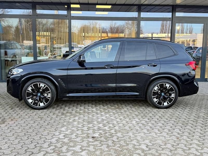 Gebraucht BMW iX3 Impressive 210 kW (286 PS) 2022 Schwarz SUV