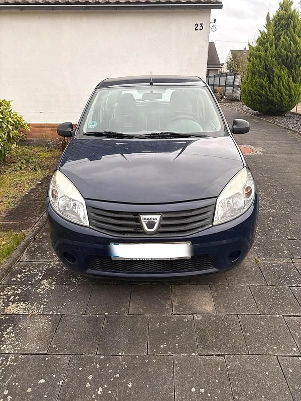 Blau Gebraucht 2011 Dacia Sandero Limousine | 3.800 € (Teuer) - Bild 1/4