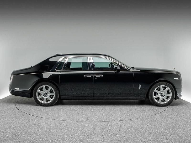 Gebraucht Rolls Royce Phantom 571 PS (419 kW) 2018 Schwarz schwarz (black diamond metall) metallic Limousine