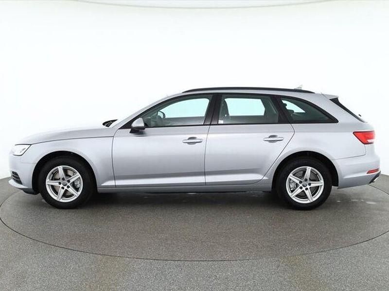 Gebraucht Audi A4 Comfort 150 PS (110 kW) 2019 Andere Kombi
