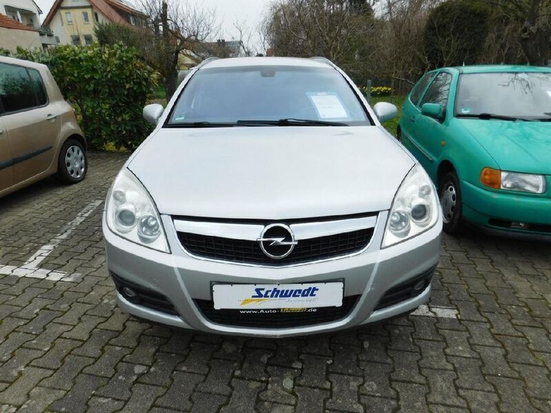 Grau Gebraucht 2005 Opel Vectra Edition Limousine | 2.200 € (Fairer Preis) - Bild 1/4