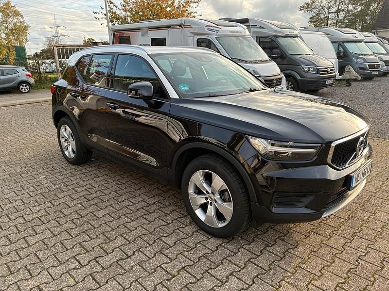 Schwarz Gebraucht 2019 Volvo XC40 Momentum SUV | 17.700 € (Guter Preis) - Bild 1/4