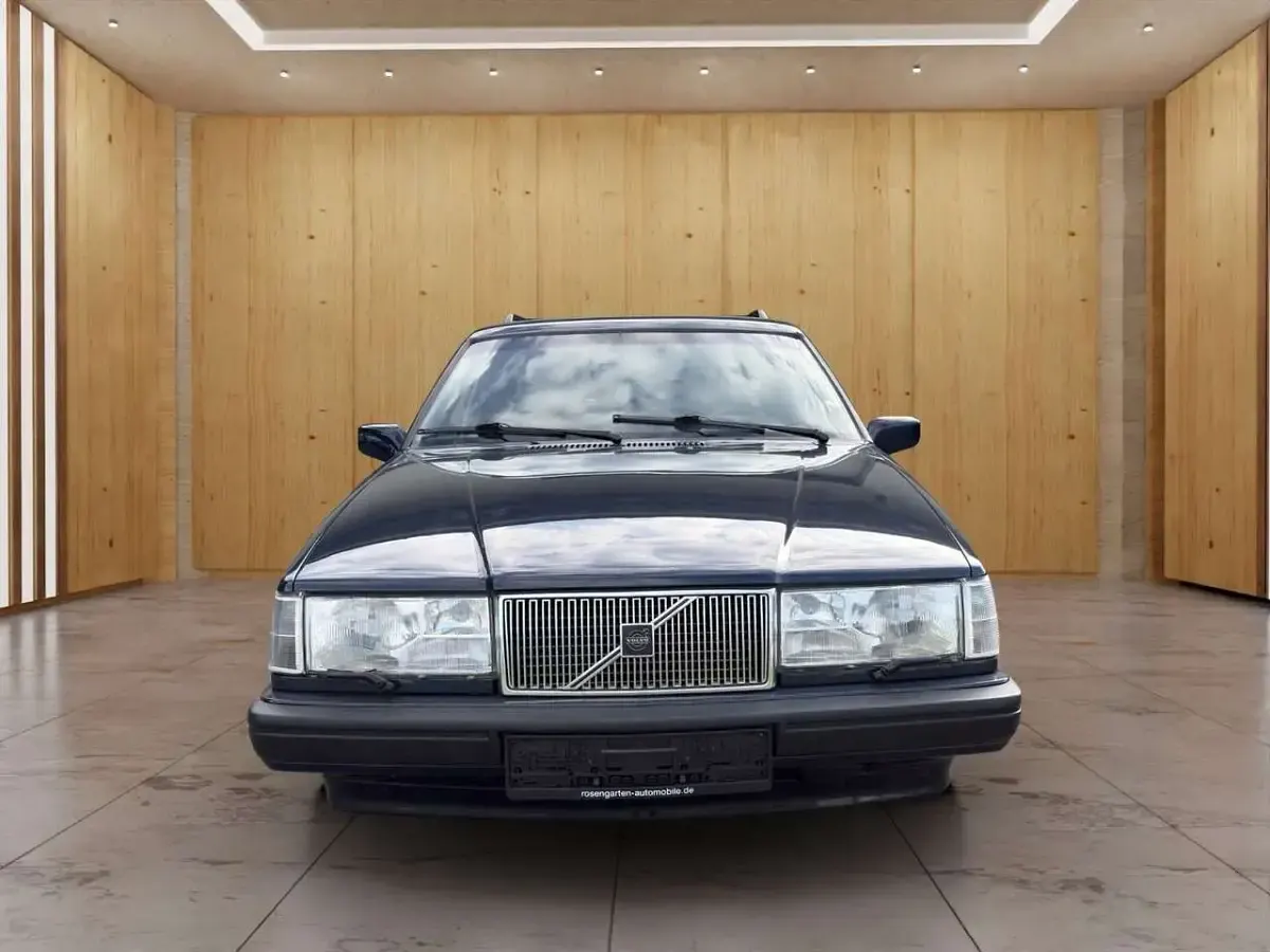 Gebraucht Volvo 945 165 PS (121 kW) 1986 Midnight blue Kombi