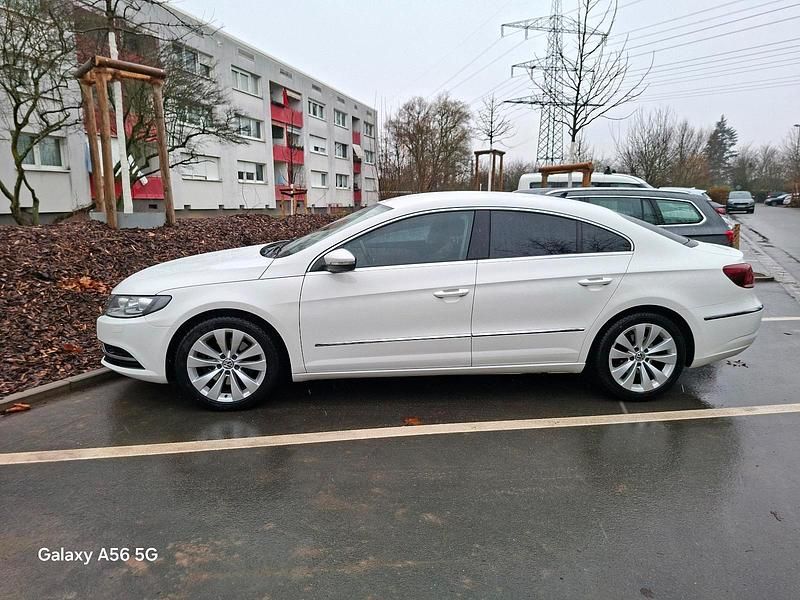 Gebraucht VW Passat 170 PS (125 kW) 2012 Weiß Coupé