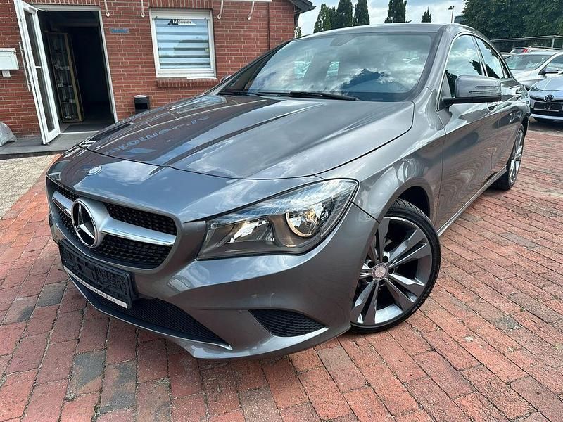 Grau Gebraucht 2014 Mercedes CLA180 Limousine | 14.900 € (Fairer Preis) - Bild 1/4