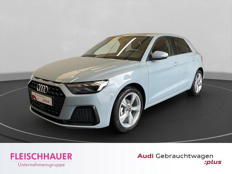 Grau Gebraucht 2025 Audi A1 Sportback Advanced Kleinwagen | 27.480 € (Fairer Preis) - Bild 1/4