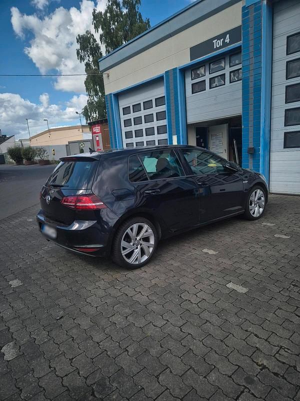 Gebraucht VW Golf VII Edition 150 PS (110 kW) 2014 Schwarz Kombi