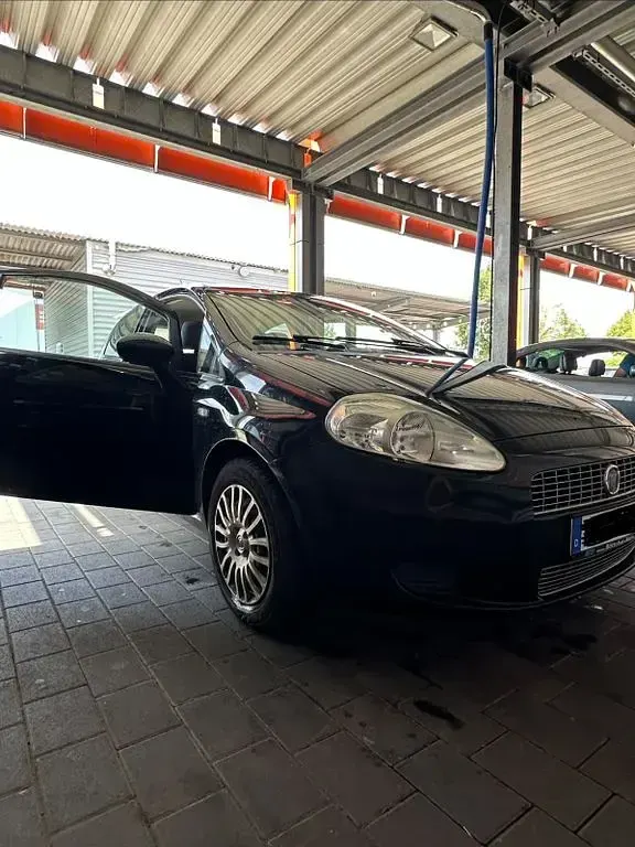 Gebraucht Fiat Punto 77 PS (56 kW) 2008 Schwarz Kleinwagen