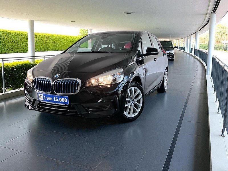 Silber Gebraucht 2018 BMW 225 Active Tourer Advantage Van / Kleinbus | 16.400 € (Fairer Preis) - Bild 1/4