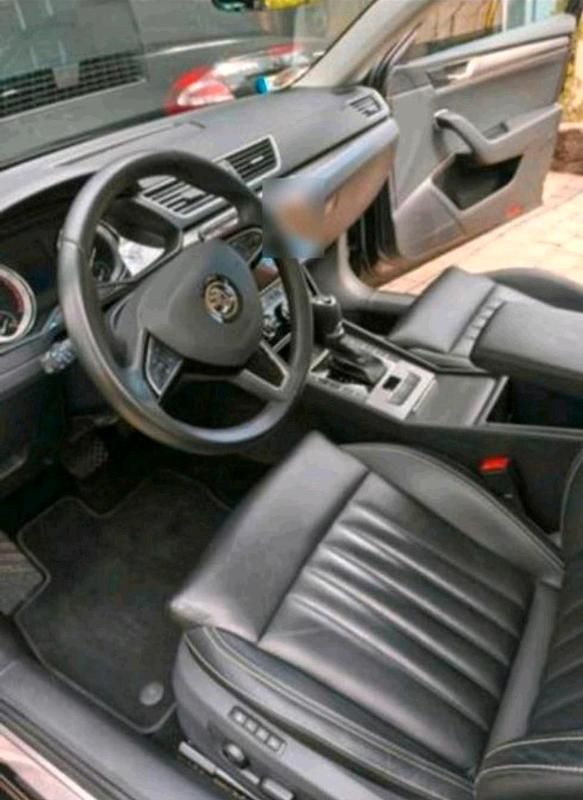 Gebraucht Skoda Superb 150 PS (110 kW) 2019 Schwarz Kombi