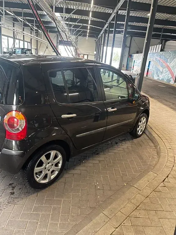 Używany Renault Modus Expression 88 KM (64 kW) 2005 Czarny Minivan