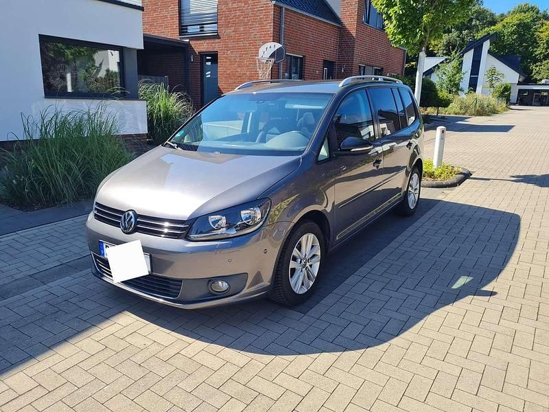 Grau Gebraucht 2012 VW Touran Style Van / Kleinbus | 8.000 € (Fairer Preis) - Bild 1/4