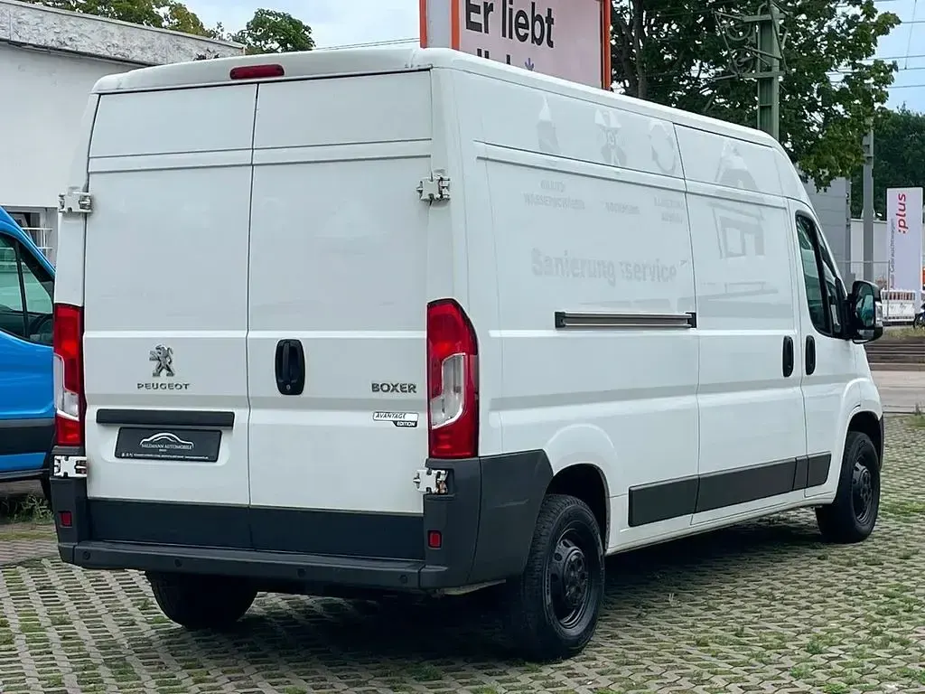 Gebraucht Peugeot Boxer 131 PS (96 kW) 2015 Weiß Van