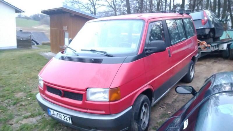 Rot Gebraucht 1994 VW T4 Van | 1.200 € - Bild 1/3