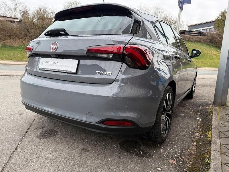 Gebraucht Fiat Tipo Sport 101 PS (74 kW) 2021 Grau Limousine
