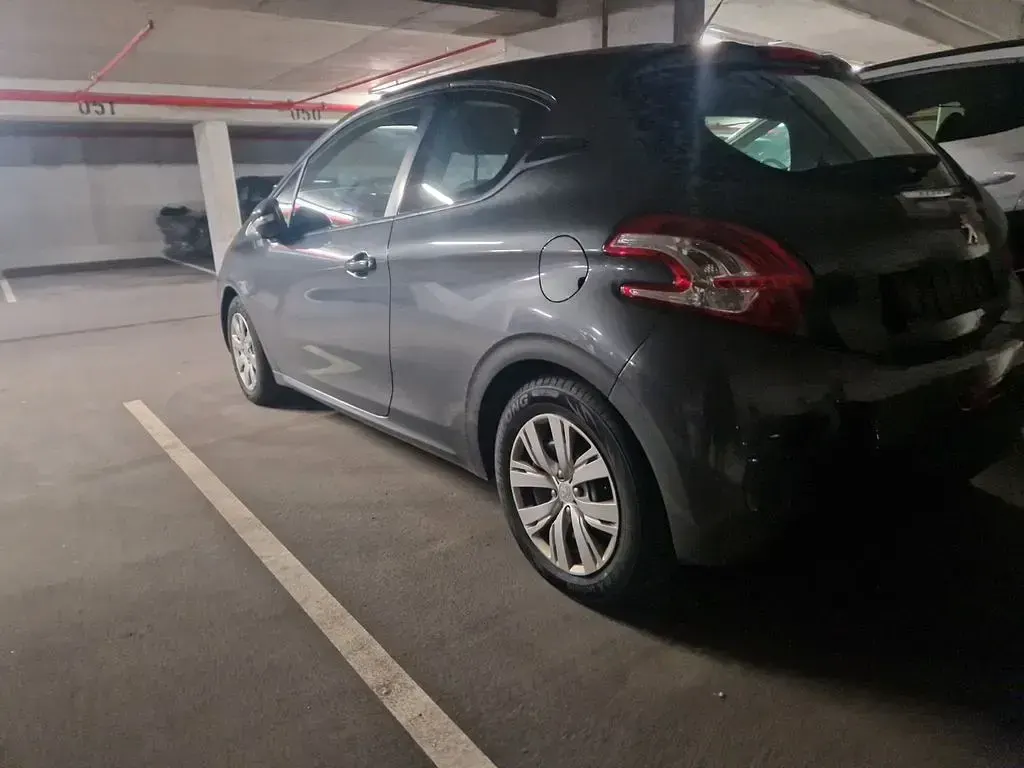 Gebraucht Peugeot 208 98 PS (72 kW) 2012 Grau Kleinwagen
