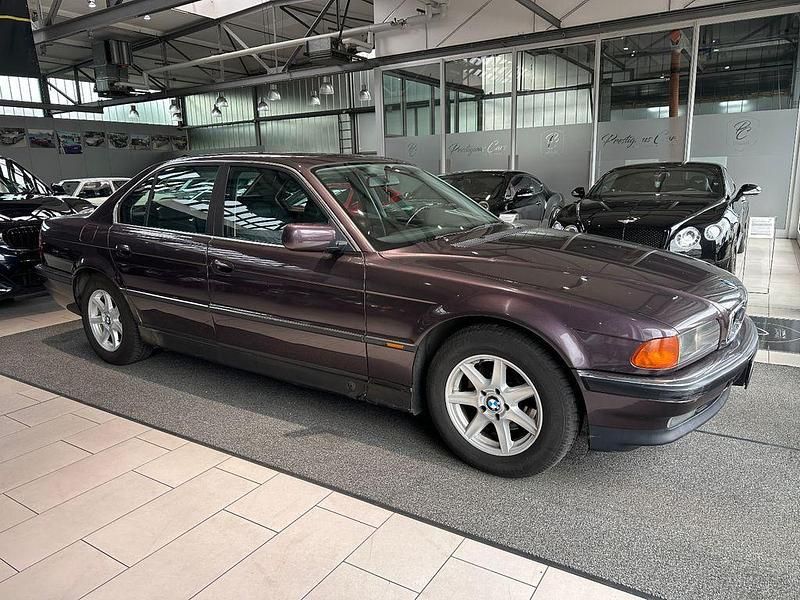 Gebraucht BMW 728 193 PS (141 kW) 1997 Violet Limousine