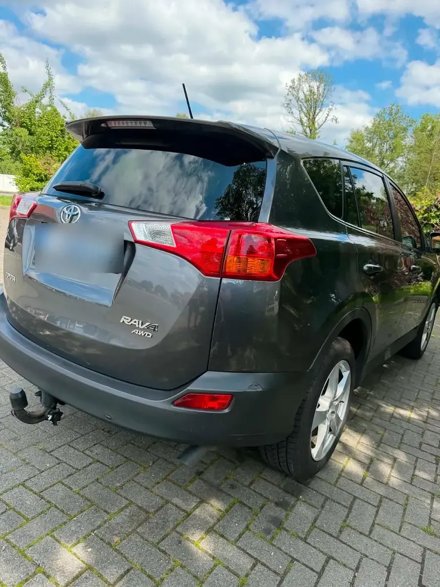 Gebraucht Toyota RAV4 150 PS (110 kW) 2015 Grau SUV