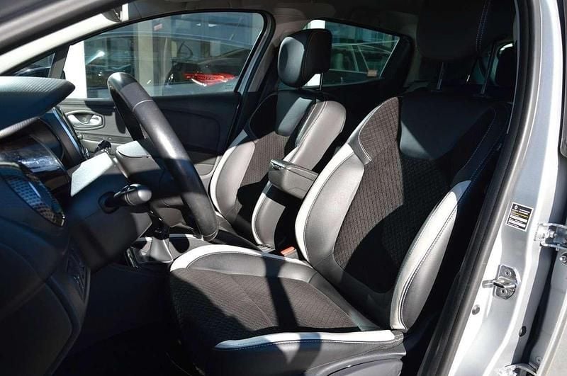 Gebraucht Renault Clio IV Bose Edition 90 PS (66 kW) 2019 Platingrau Kleinwagen