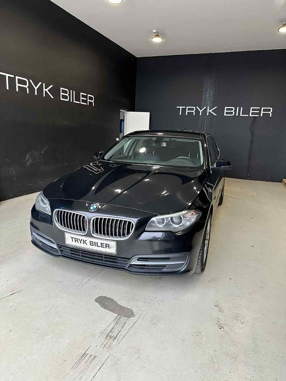 Schwarz Gebraucht 2015 BMW 520 Kombi | 8.200 € (Guter Preis) - Bild 1/4