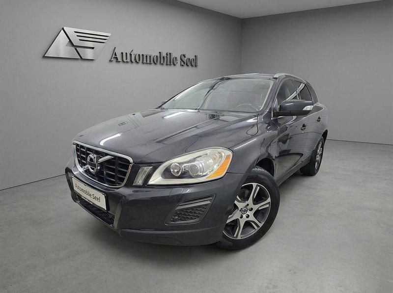 Grau Gebraucht 2012 Volvo XC60 Summum SUV | 15.990 € (Teuer) - Bild 1/4