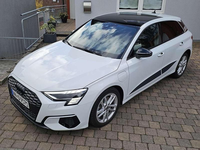 Gebraucht Audi A3 Advanced 204 PS (150 kW) 2024 Weiß Kombi