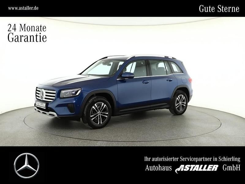 Gebraucht Mercedes GLB200 Advanced 150 PS (110 kW) 2024 Metalliclack spektralblau SUV