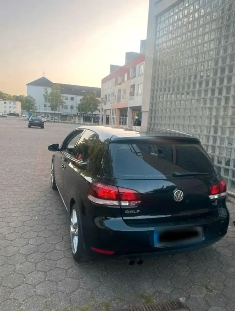 Gebraucht VW Golf VI 180 PS (132 kW) 2009 Kleinwagen