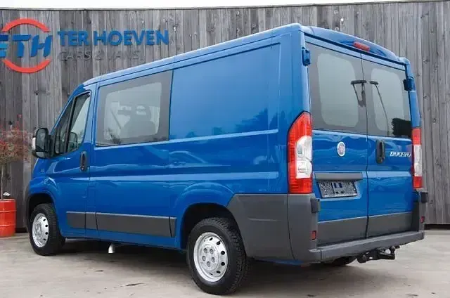 Gebraucht Fiat Ducato 120 PS (88 kW) 2010 Blau Van