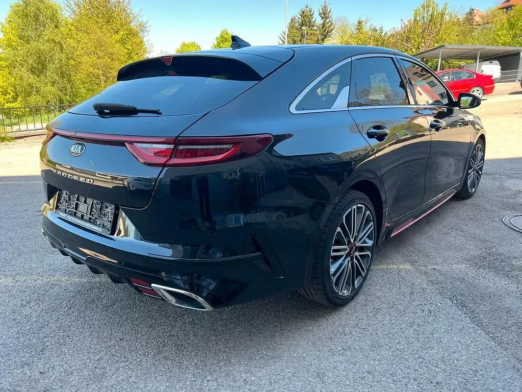 Second-hand Kia ProCeed GT 204 CP (150 kW) 2019 Negru Break